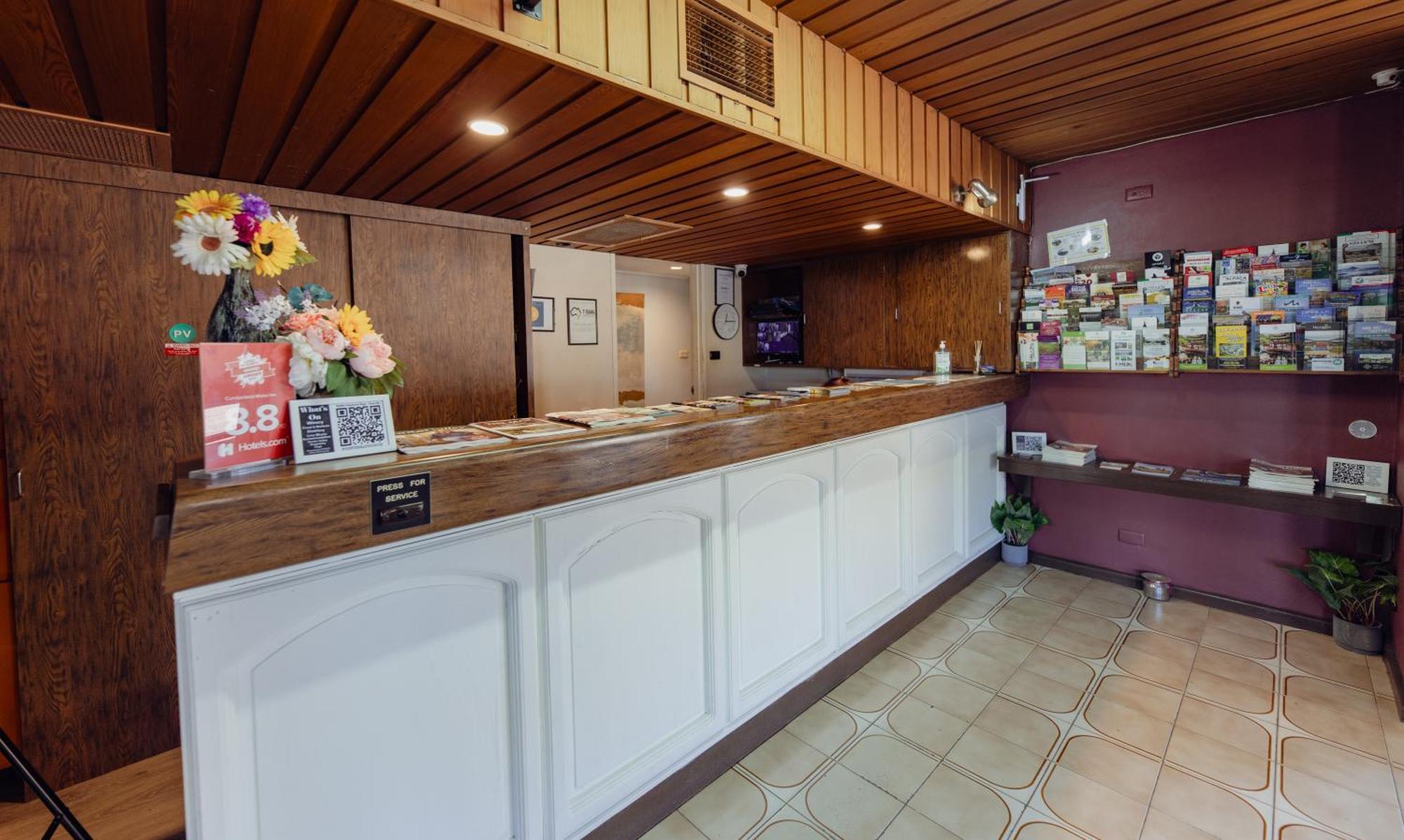 Cumberland Motor Inn Сесснок Екстер'єр фото