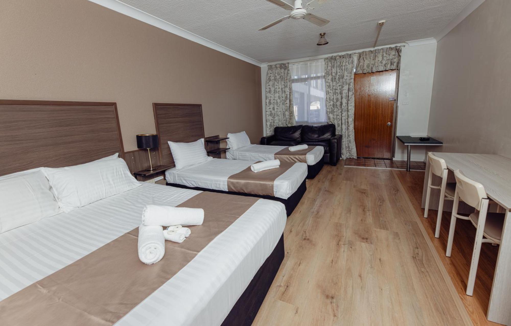 Cumberland Motor Inn Сесснок Екстер'єр фото