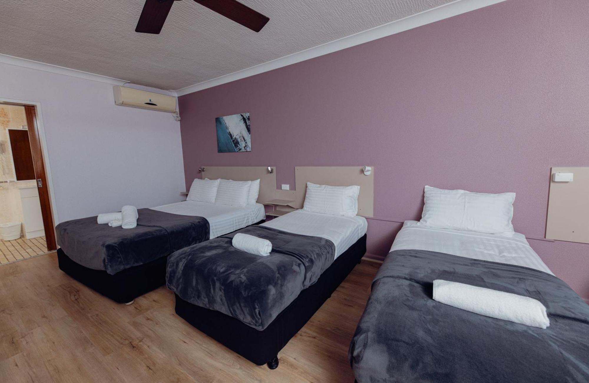 Cumberland Motor Inn Сесснок Екстер'єр фото