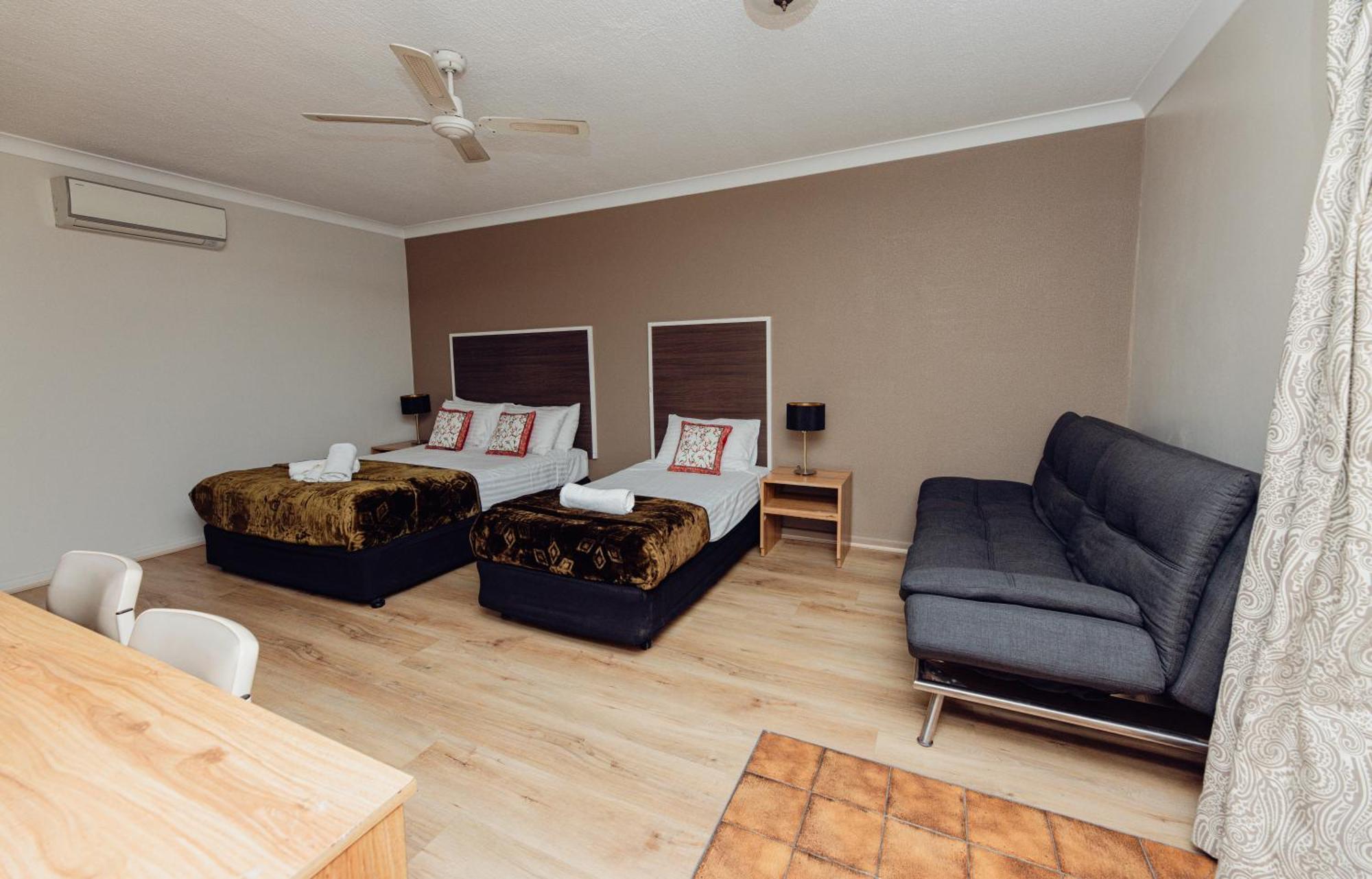 Cumberland Motor Inn Сесснок Екстер'єр фото
