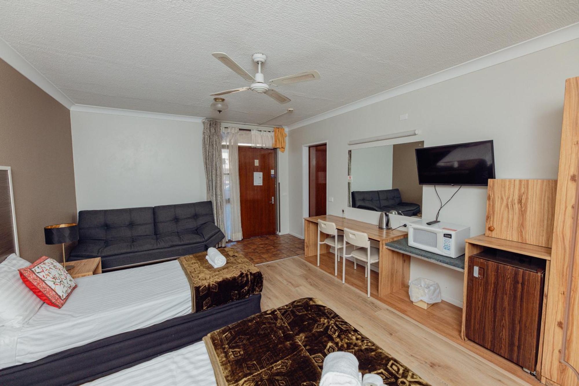 Cumberland Motor Inn Сесснок Екстер'єр фото
