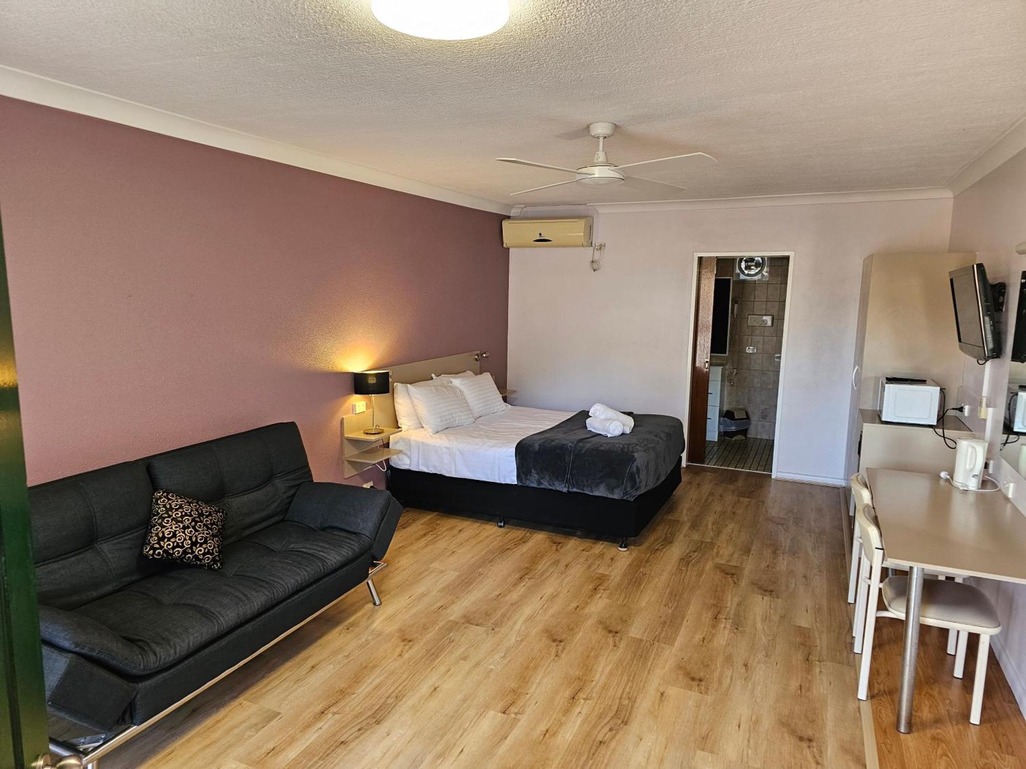 Cumberland Motor Inn Сесснок Екстер'єр фото
