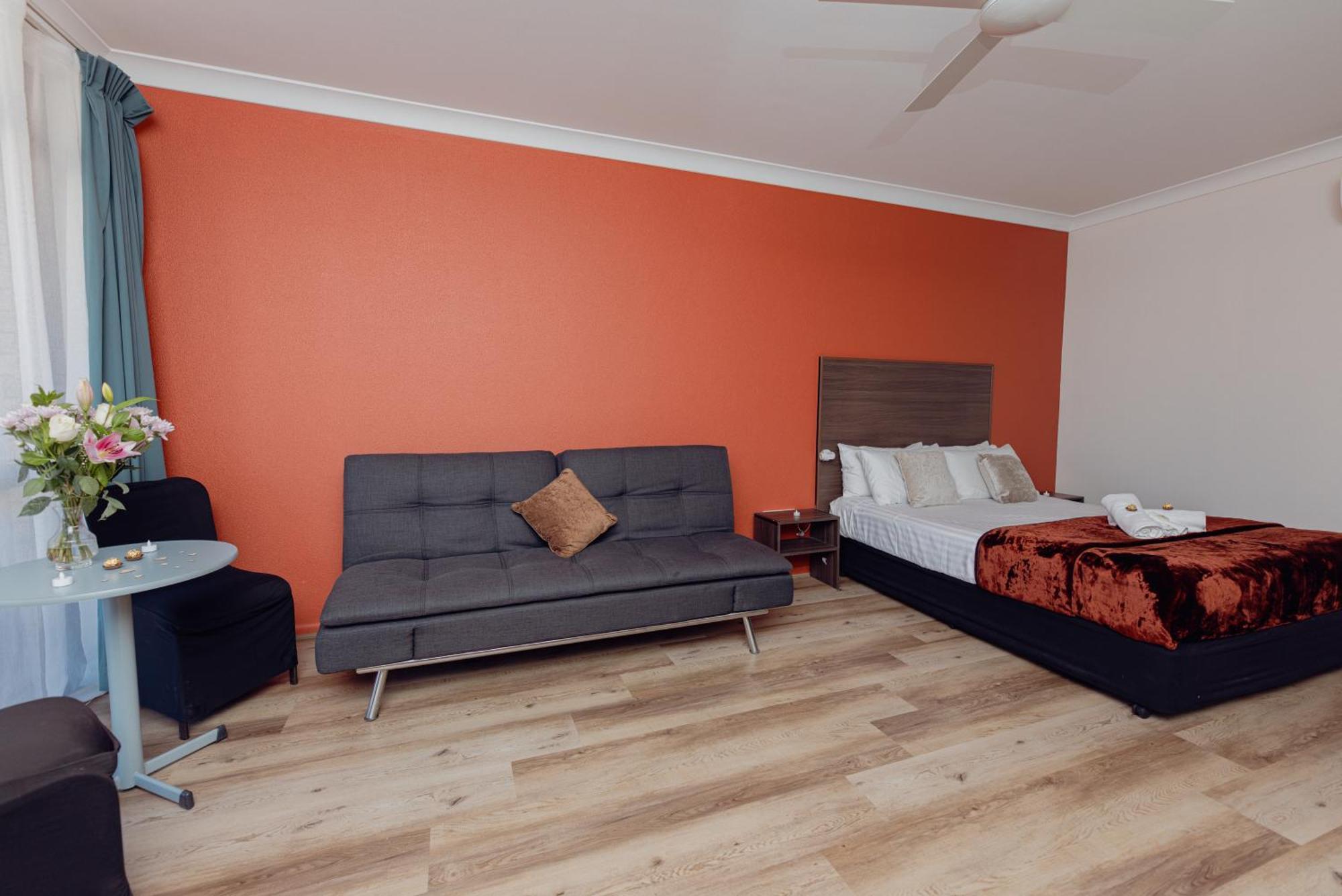 Cumberland Motor Inn Сесснок Екстер'єр фото